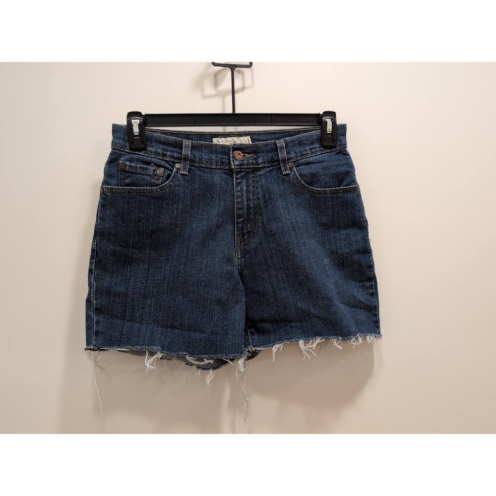 Levi's Women's Relaxed 559 Boot Cut‎ Jeans Turned Distressed Shorts Size 8